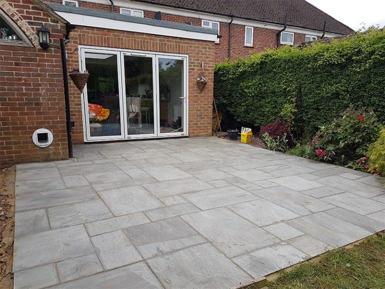 Natural stone patio, Farnham, project photo