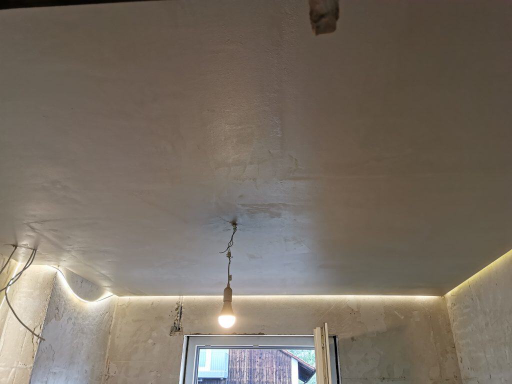 Ceiling and lighting, August 2020