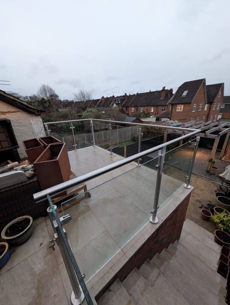 Rear parking, oak pergola and patio, Guildford, project photo