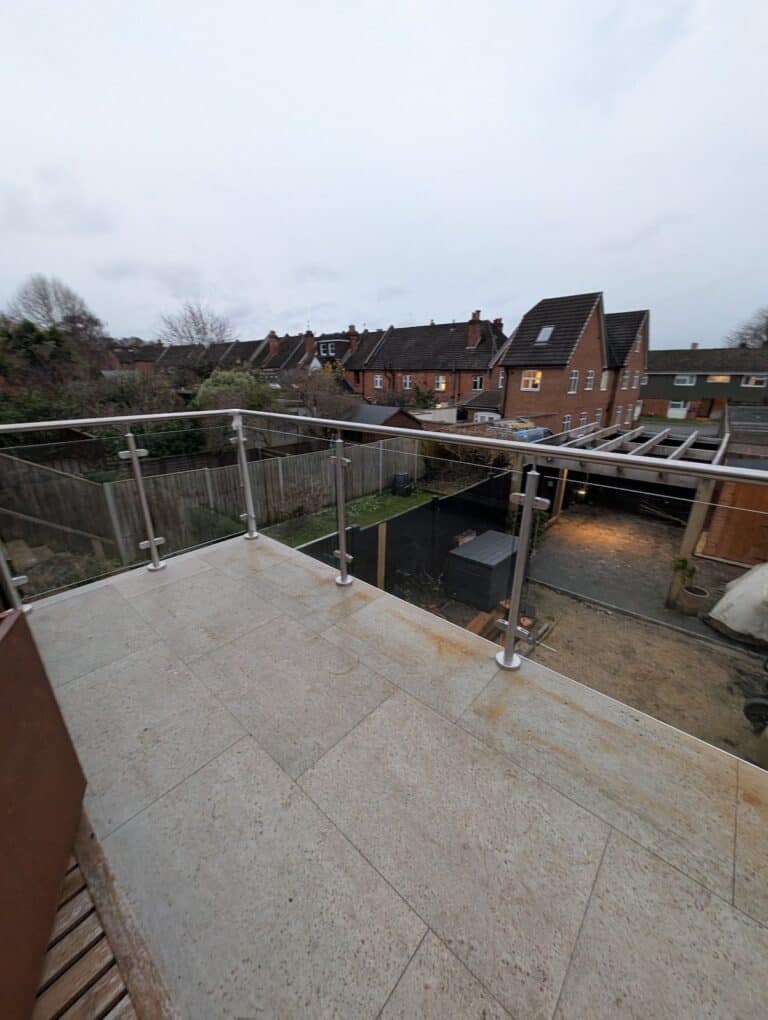 Rear parking, oak pergola and patio, Guildford, project photo